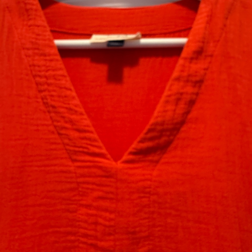 Universal Thread Bright Red V-Neck Top - Picture 7 of 9